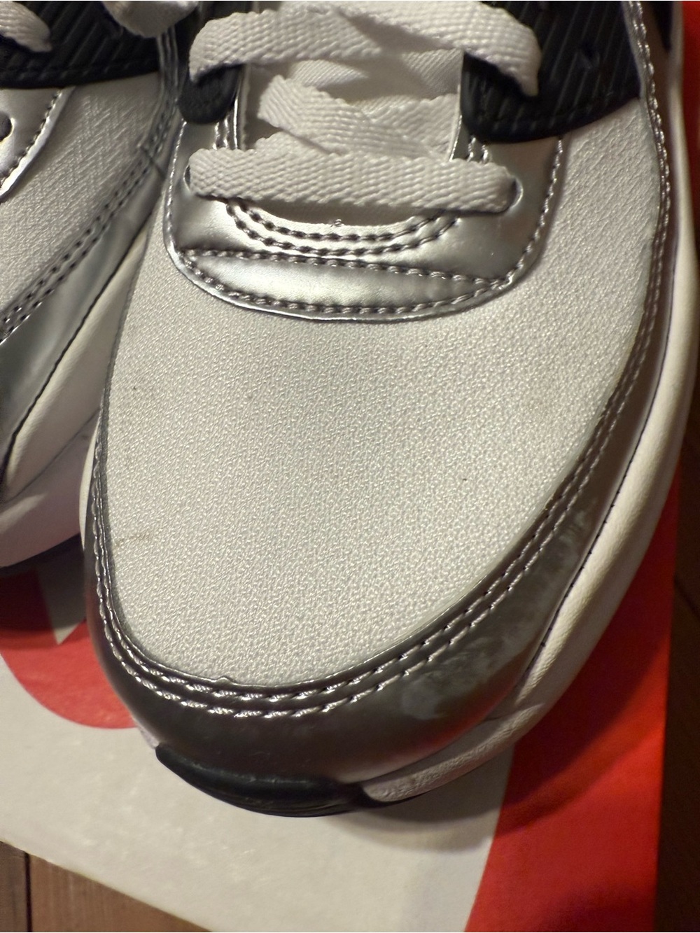 Nike Airmax 90 LV8 - Picture 4 of 9